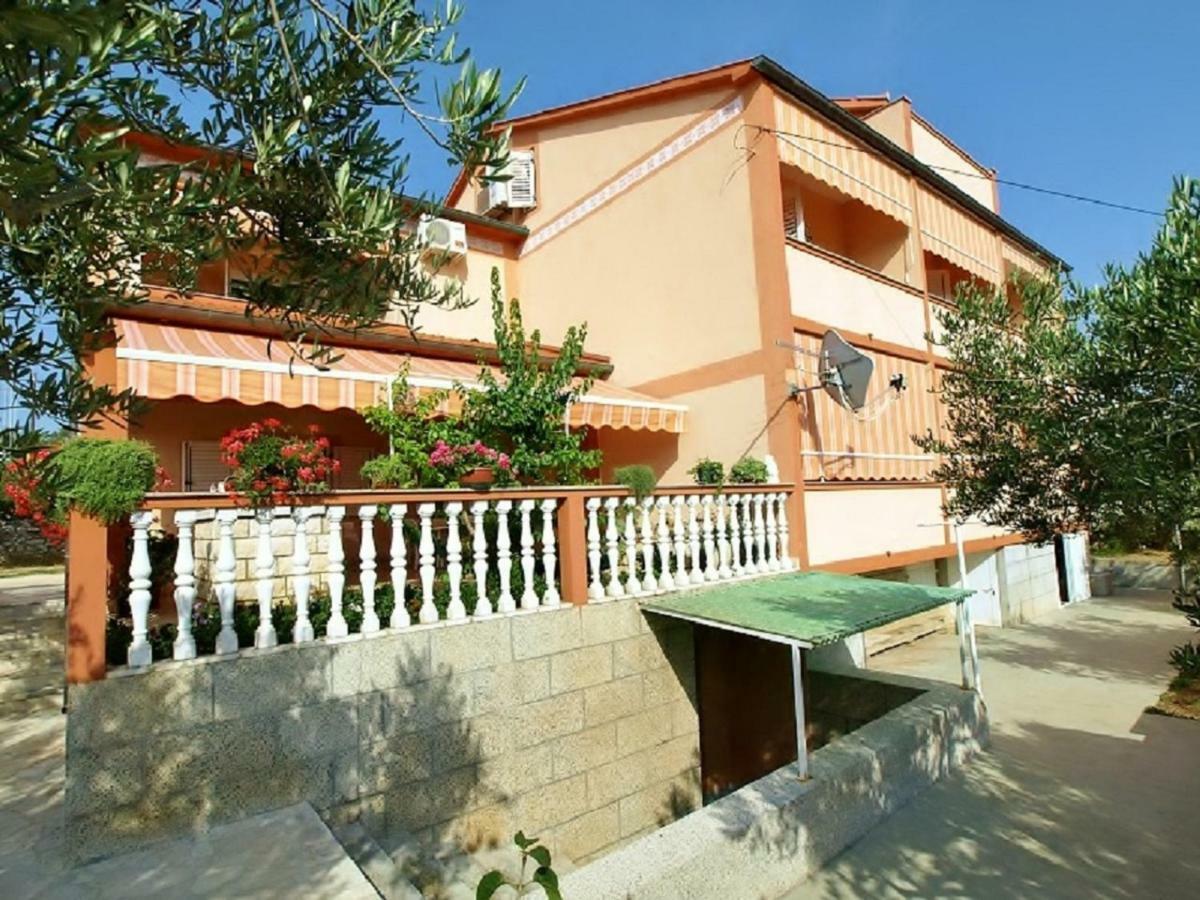 Apartments Ljubica Barbat na Rabu Ngoại thất bức ảnh