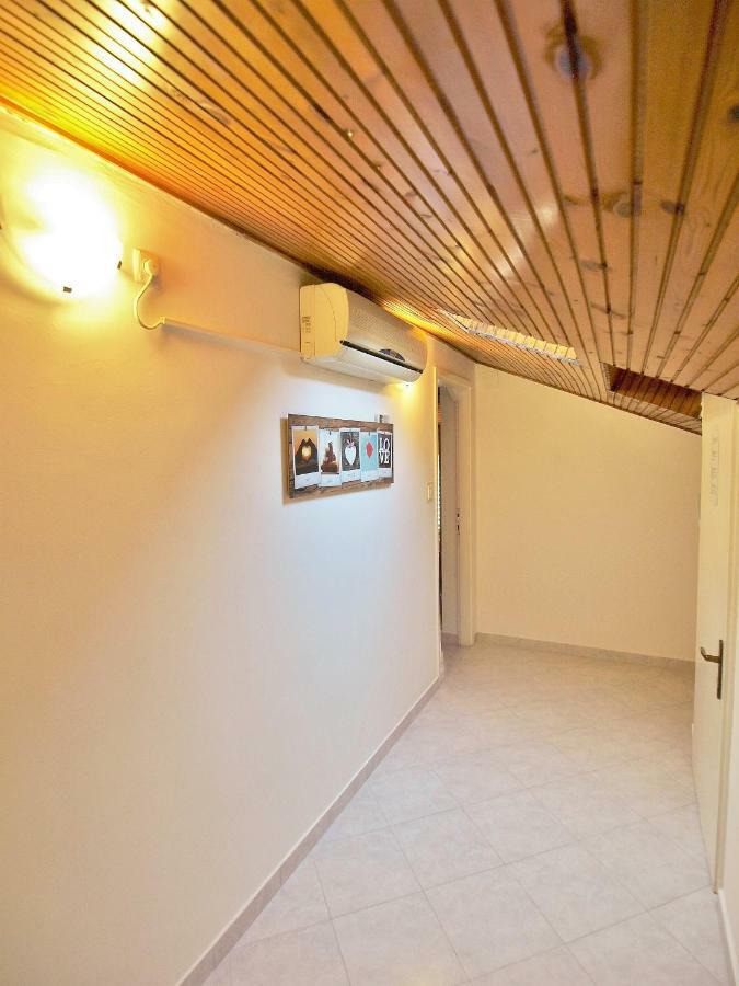 Apartments Ljubica Barbat na Rabu Ngoại thất bức ảnh
